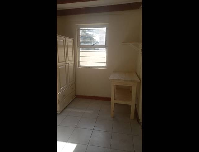 1 bed property to rent in TABLE VIEW